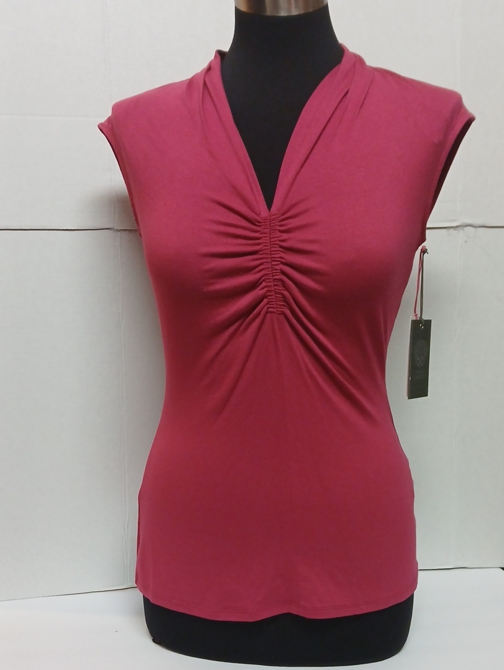 Dillard Exclusive Vince Camuto Sleeveless Ruched V-Neck Top- Raspberry Pink
